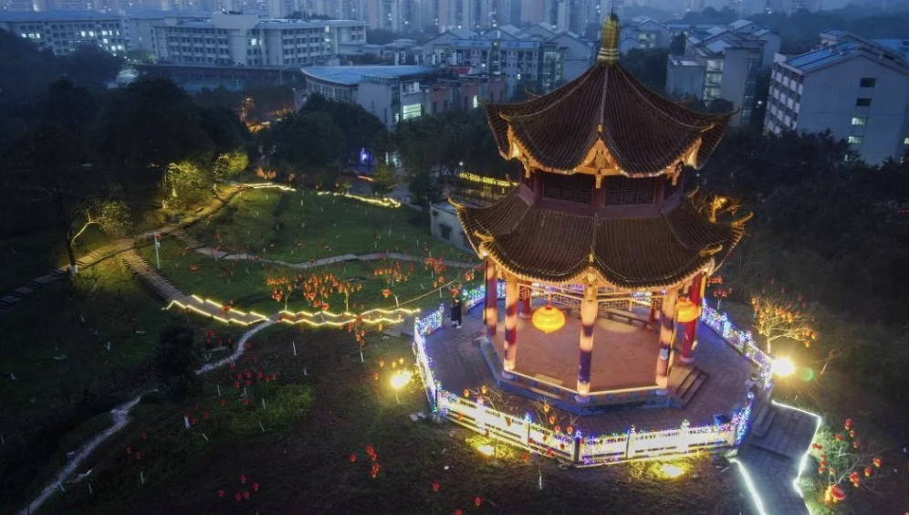 重庆师范大学新景观装饰。受访单位供图 重庆师范大学新景观装饰。受访单位供图